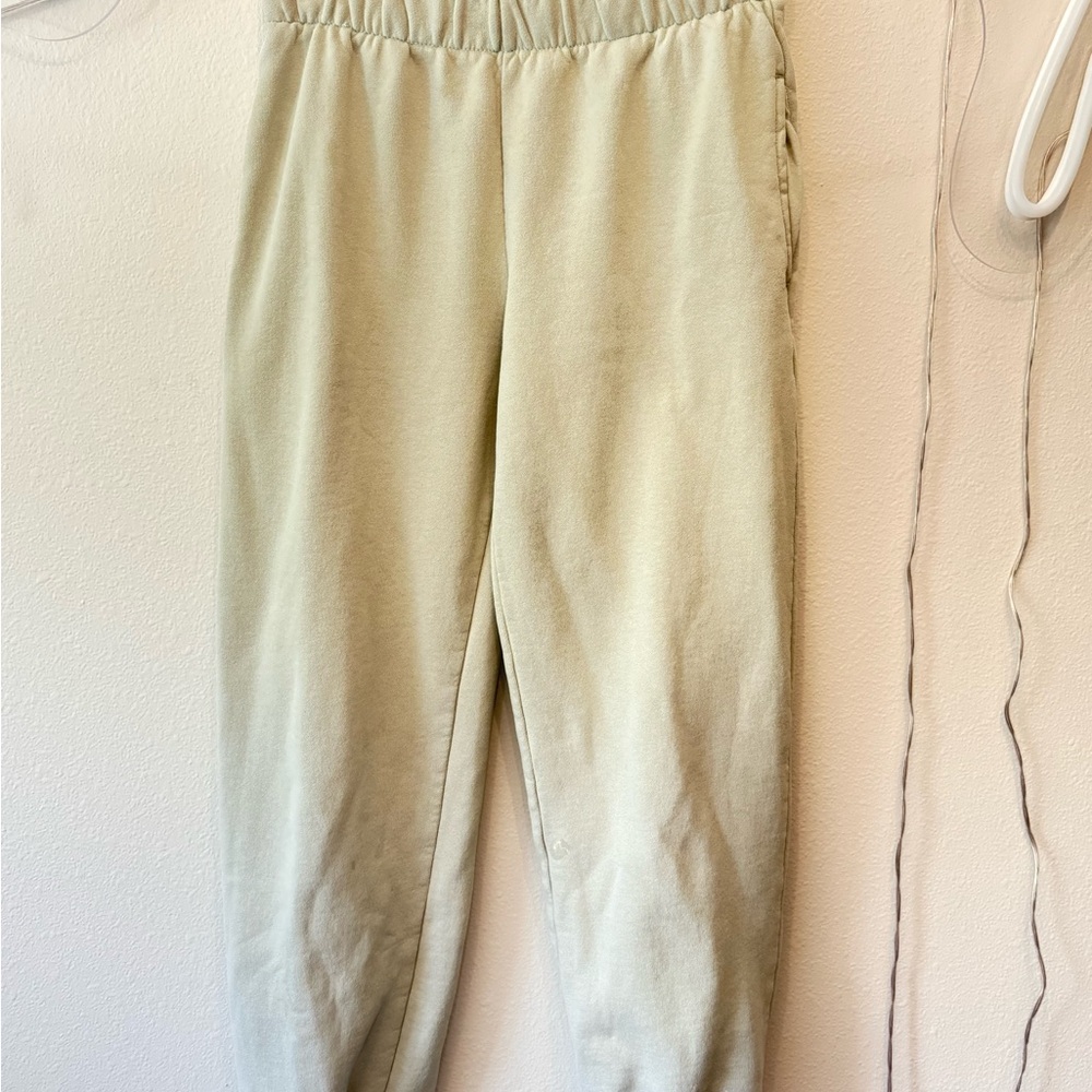 PacSun Light Green Sweatpants – Size Medium